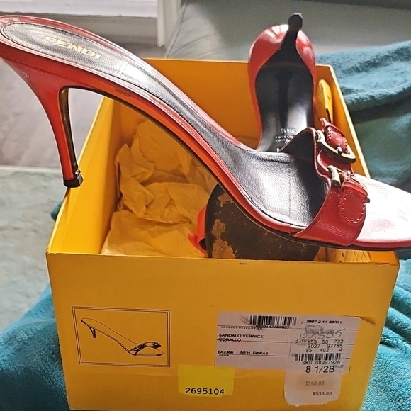 Fendi Orange Heels Elegant and Stylish - Picture 3 of 6